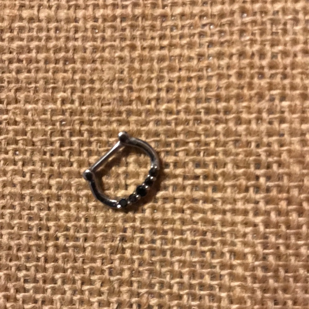 3/$17!! FLASH SALE❤️ 16G Septum Jewelry